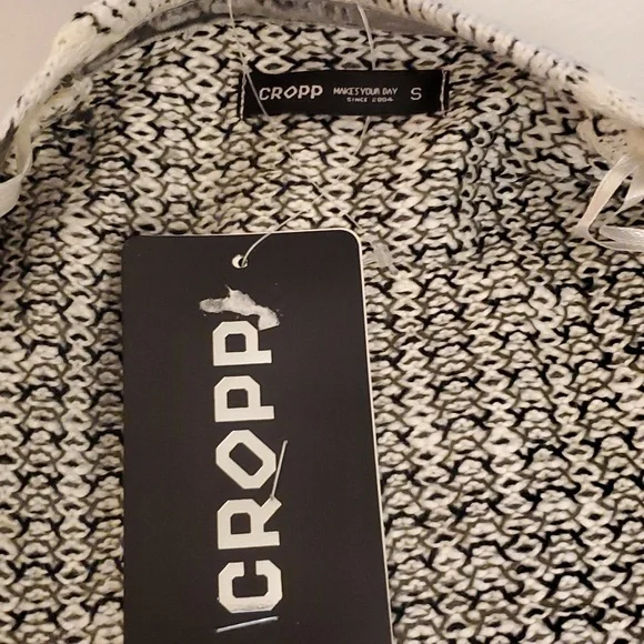 Cardigan - Picture 7 of 7